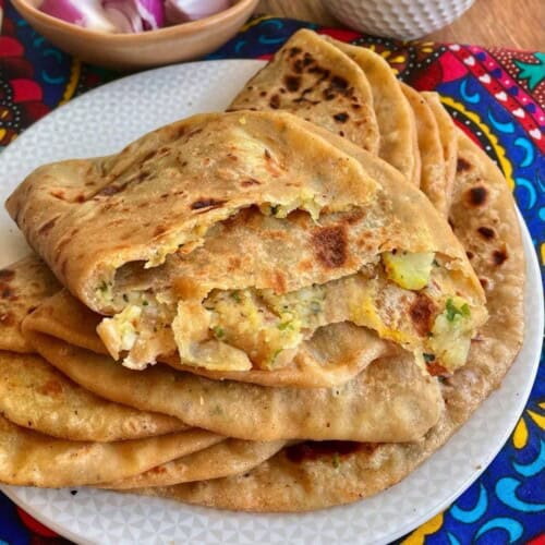 Alur Paratha (1 pc)